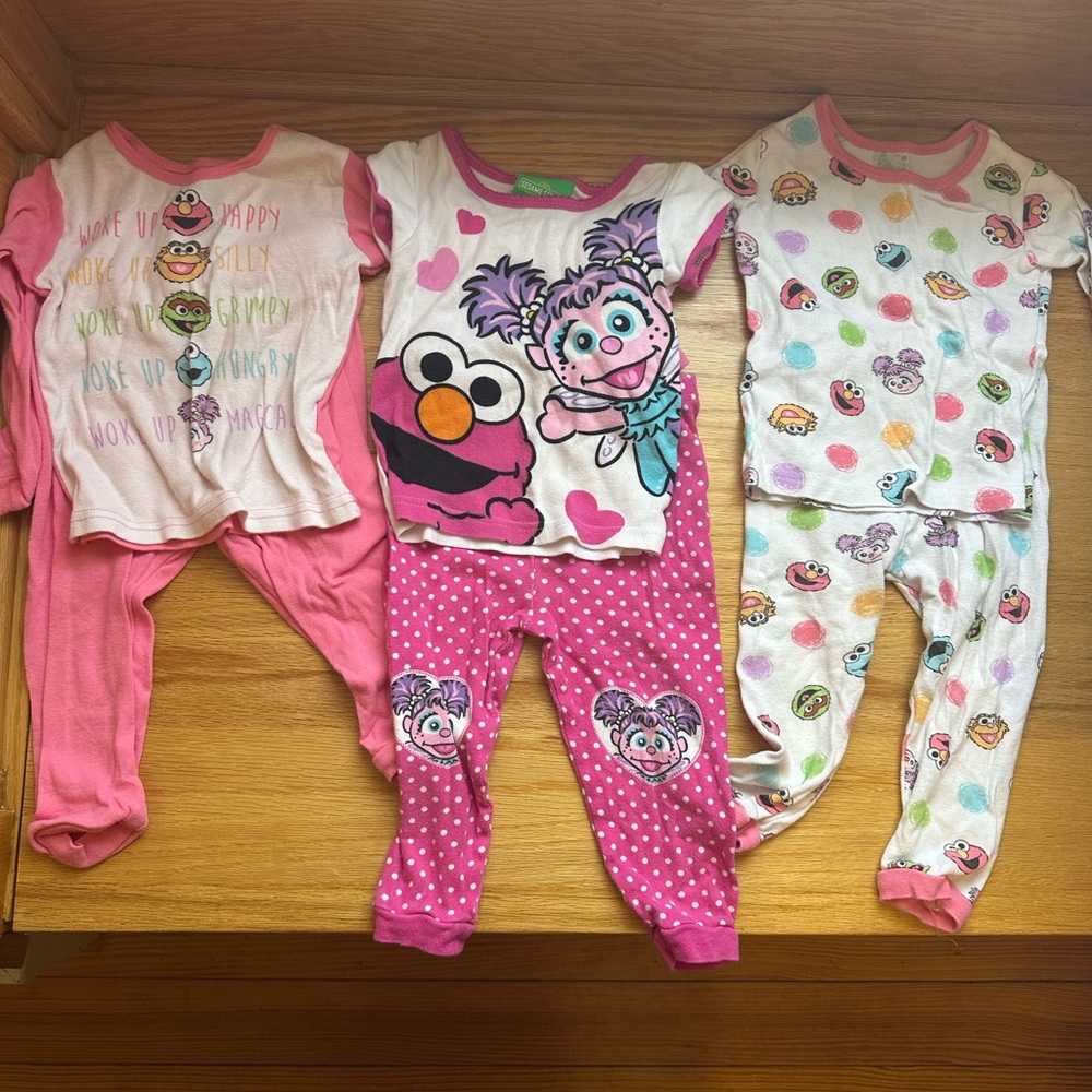 2T Sesame Street Elmo Abby Kids Pajamas Three Sets
